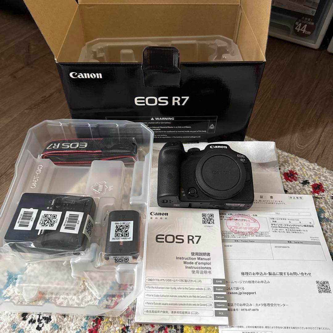 Canon EOS R7 新品