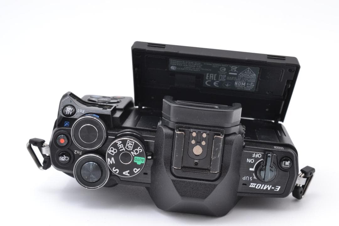 オリンパス　OM-D E-M10 MarkⅢ ボディ 動作確認済 現状品