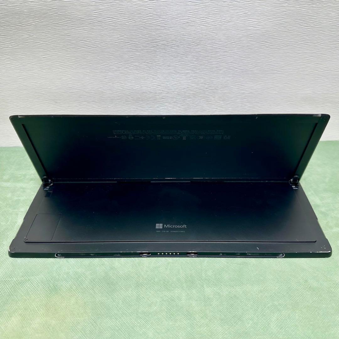 Microsoft Surface Pro 7+ 本体