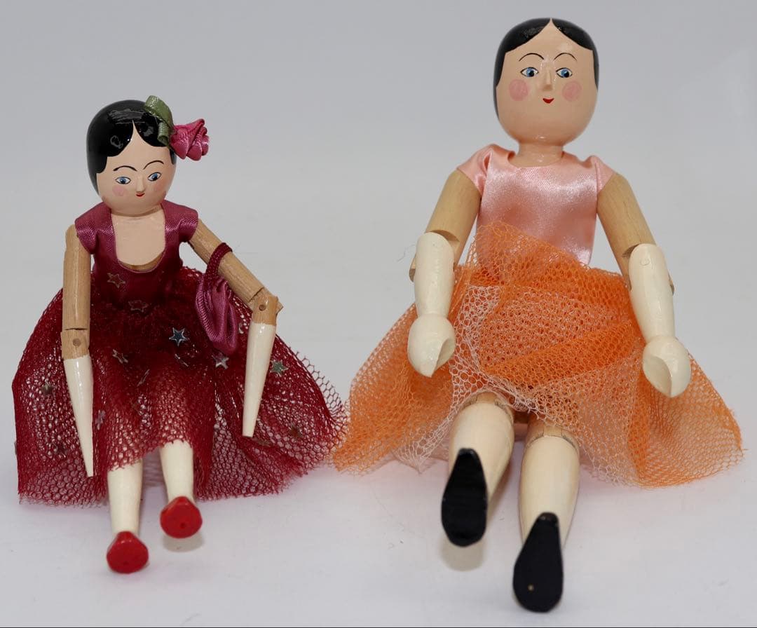 アーティスト作品 ゴリーと木製ペグドール2体と木馬セット