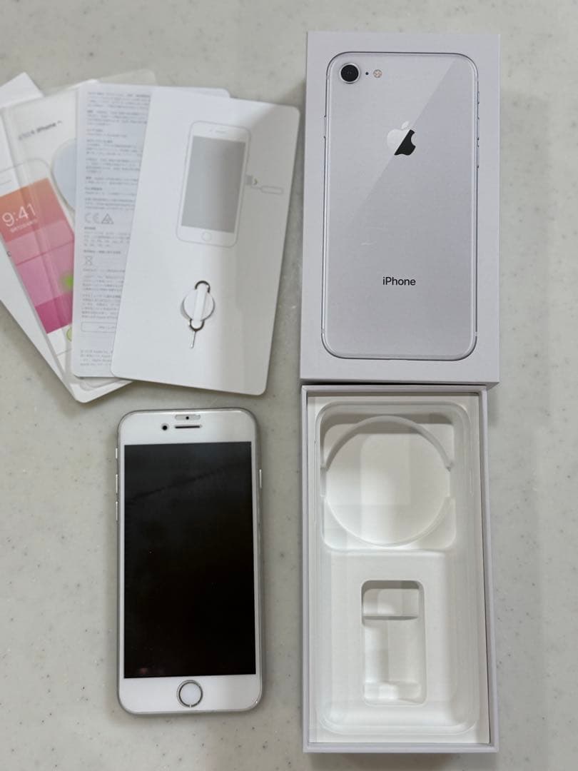 iPhone8本体