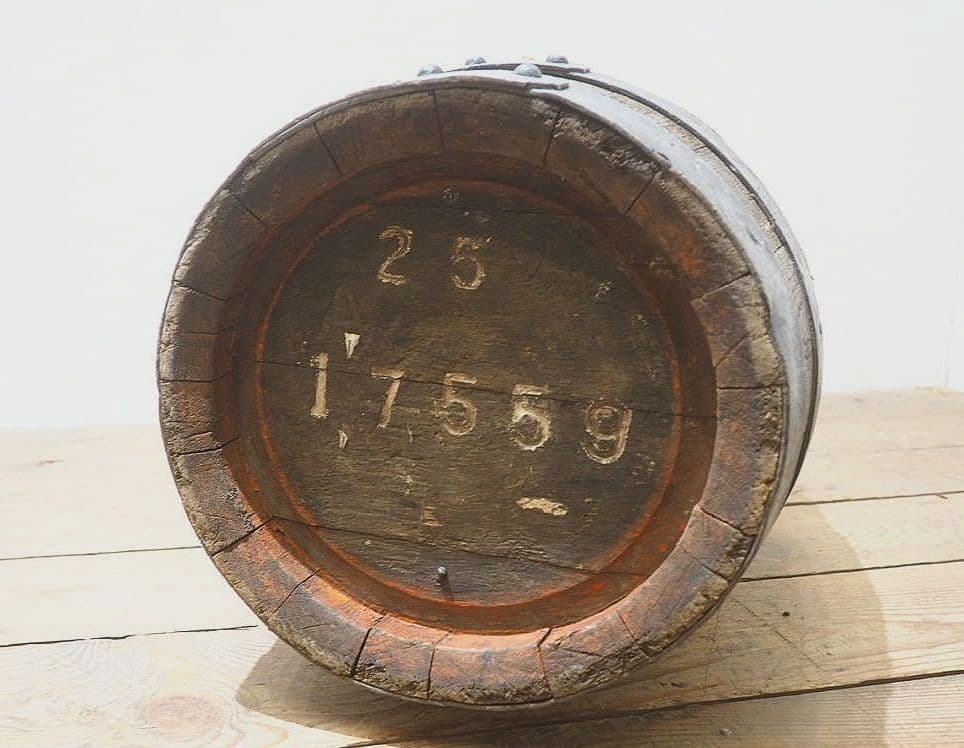 1529 ヴィンテージ　レトロな木樽　椅子　スツール　ビール樽　オブジェ　バー