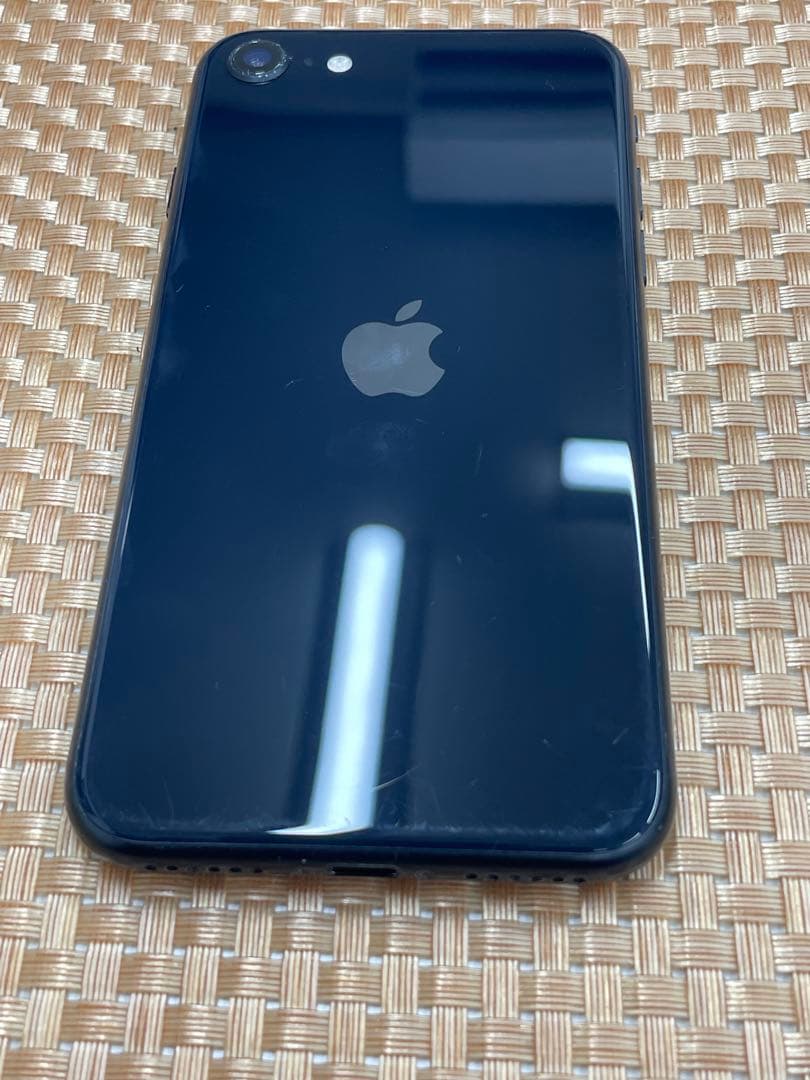 iPhone SE第3世代 64GBミッドナイトSIMフリー【3691】