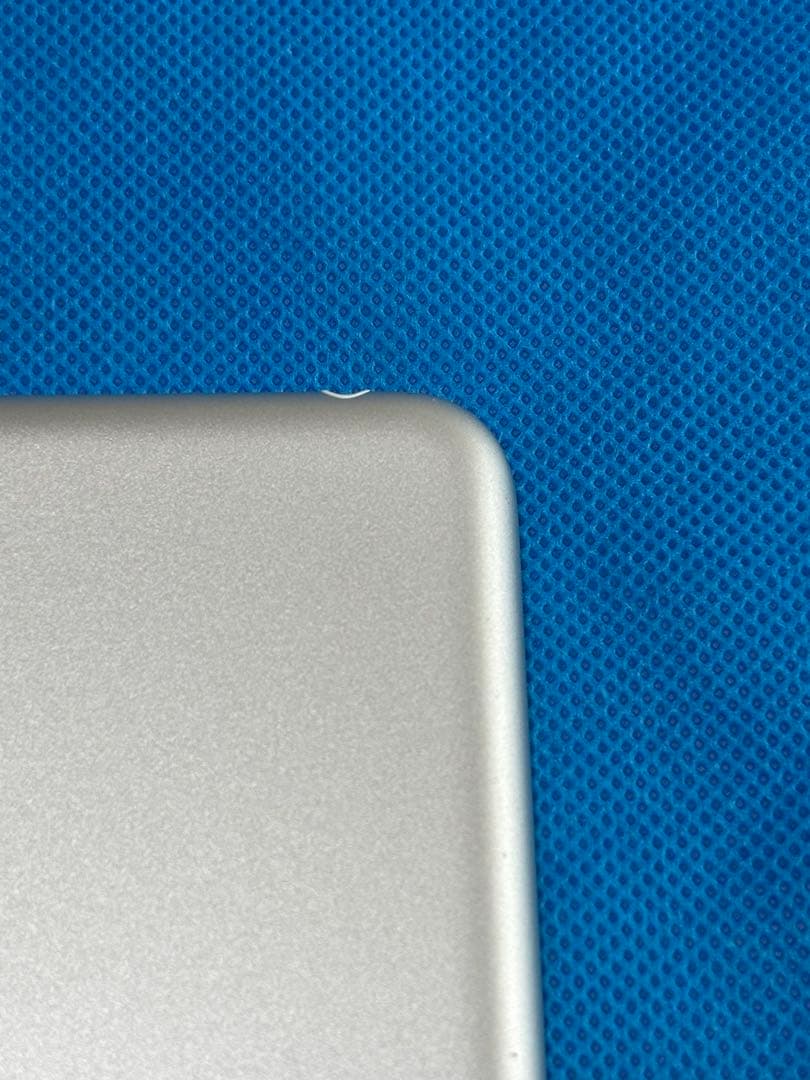 iPad第9世代64ギガ、Wi-Fiモデル