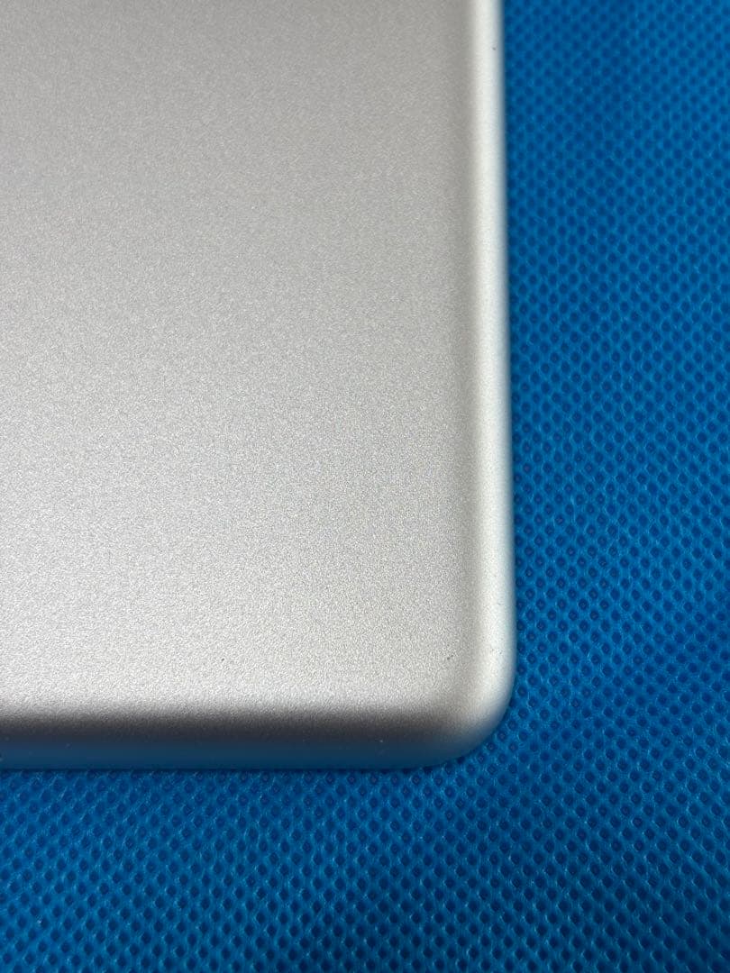 iPad第9世代64ギガ、Wi-Fiモデル