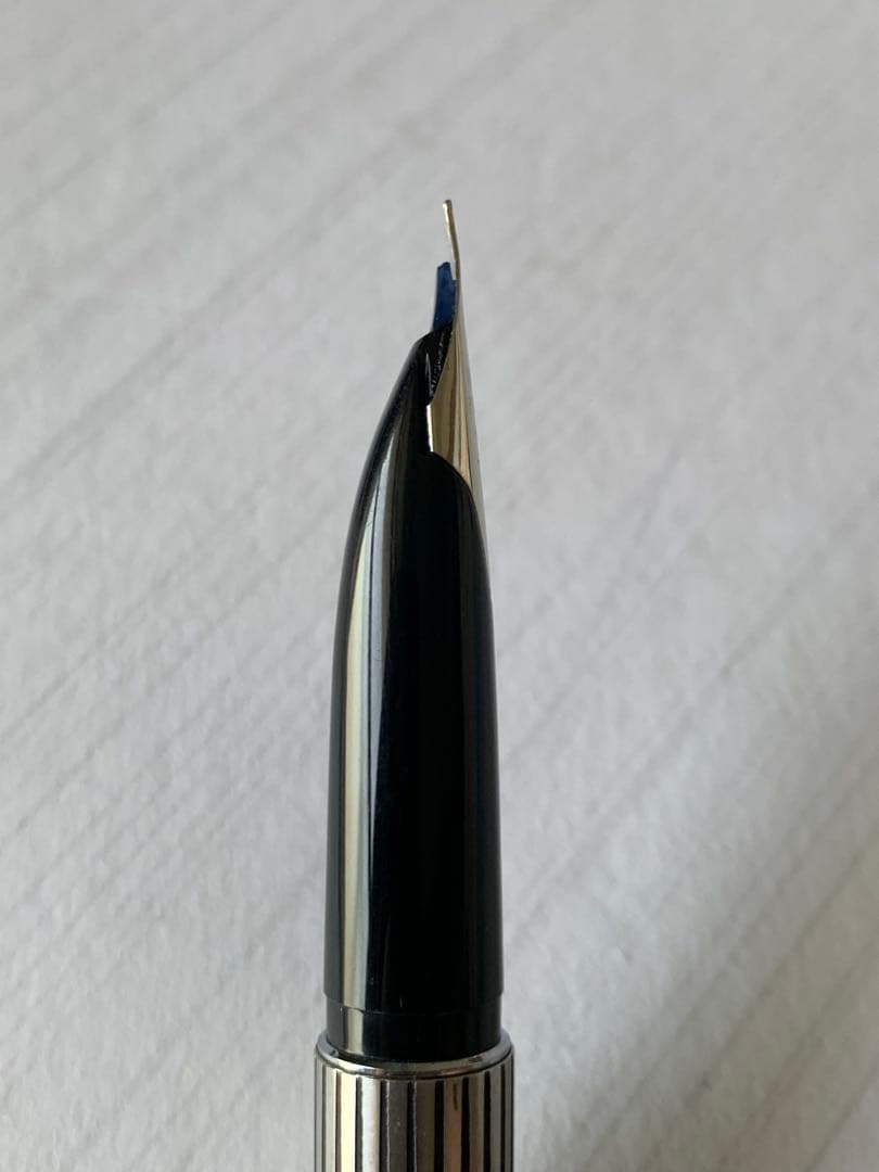PILOT パイロット Custom 蝕刻 万年筆 18Kニブ コンバーター付属