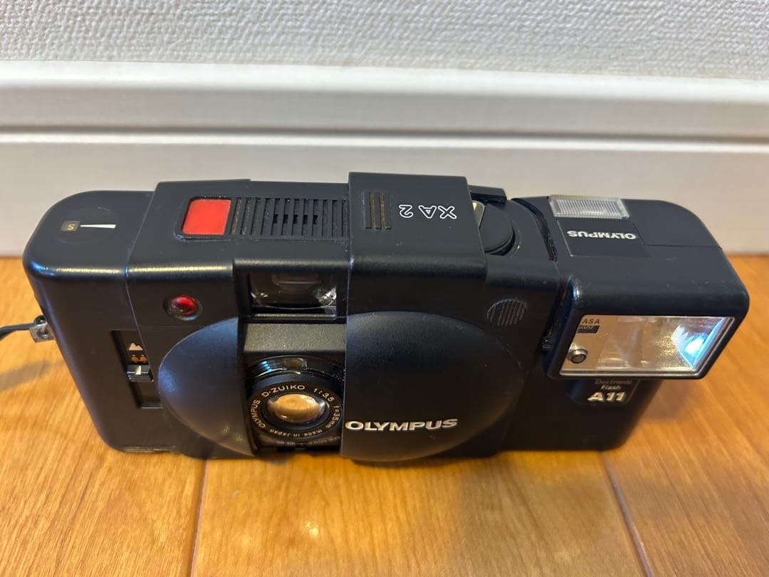 オリンパス OLYMPUS XA2と専用フラッシュ A11のセット