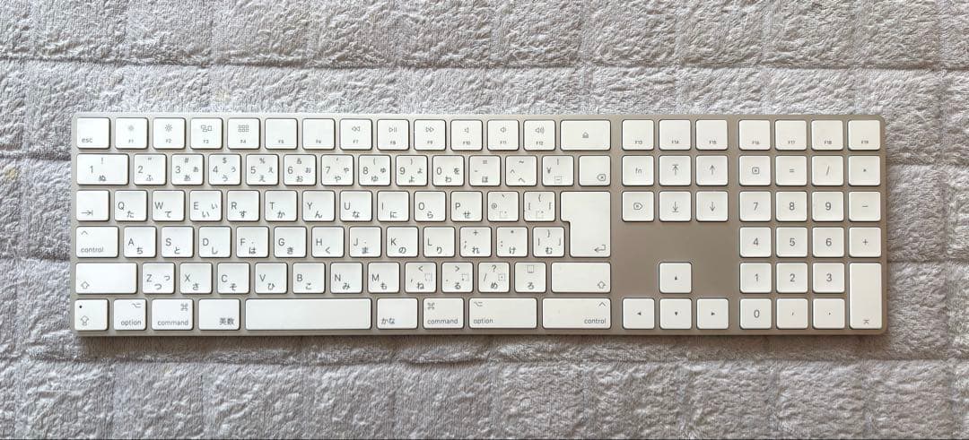 Apple Magic Keyboard（テンキー付き）A1843＋充電ケーブル