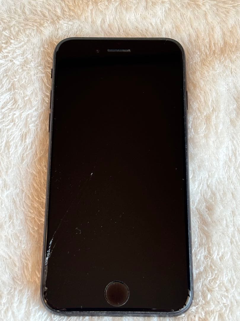 Apple iPhone SE 第2世代 64GB 画面割れ有り