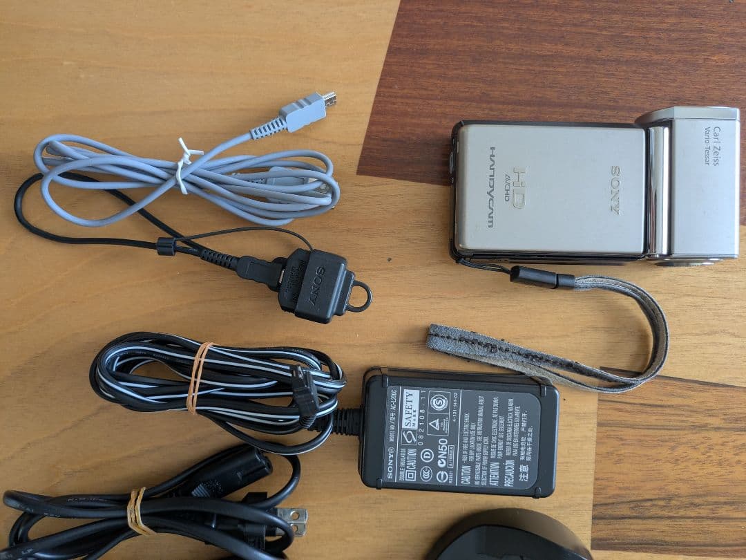 SONY Handycam デジタルHDビデオカメラHDR-TG1