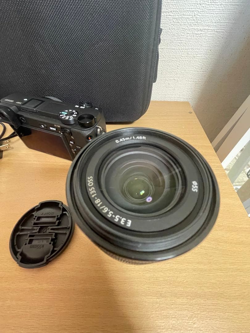 SONY α6400ミラーレス一眼カメラ E 18-135mmレンズ付き