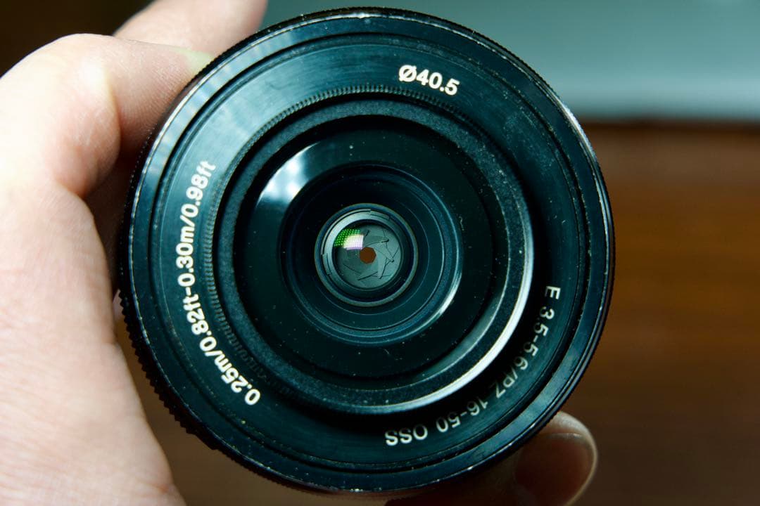E 16-50mm F3.5-5.6 OSS レンズ