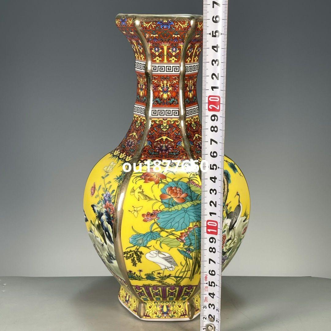 琅彩黄地開窓四季花鳥鶴六方花瓶 景徳鎮 陶磁器 装飾品 現代工芸品 美術品 置物