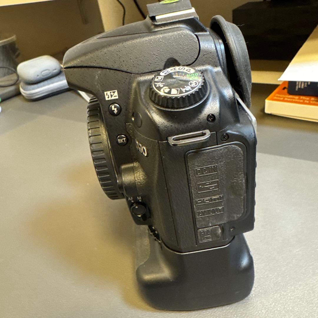 Nikon D90デジタル一眼レフカメラ
