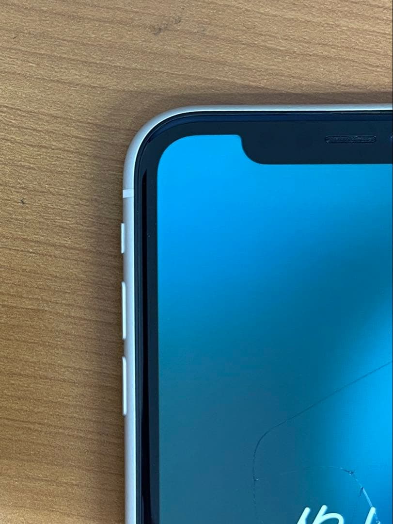 P*h様 動作確認済み iPhoneXR 64GB ID C7825