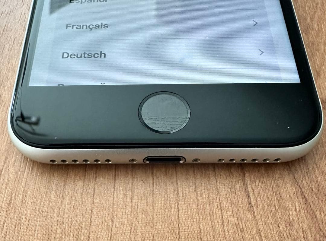 iPhone SE2 第2世代 64GB ホワイト SIMフリー【ジャンク扱い】