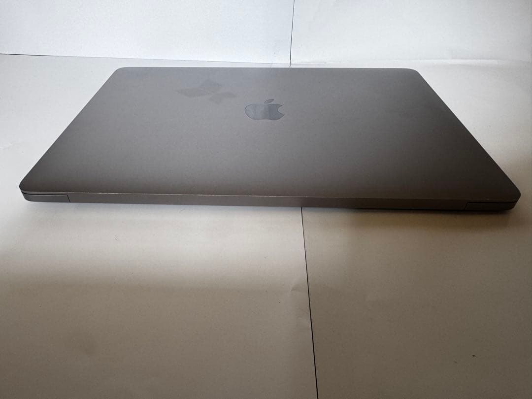 MacBook Pro 13インチ 2020 / i5 / 16GB/512GB