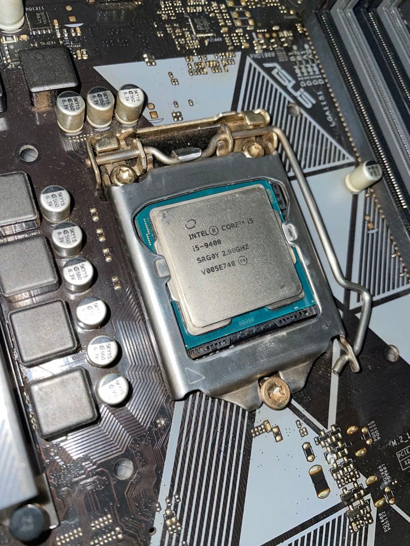 CPU i5 9400 B360 - PLUS