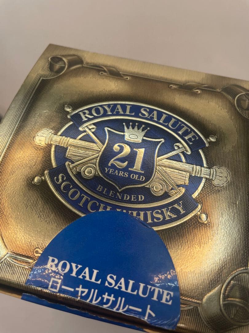 デ*ン様 M68 CHIVAS ロイヤルサルート21年 青陶器 箱袋 ANA 未