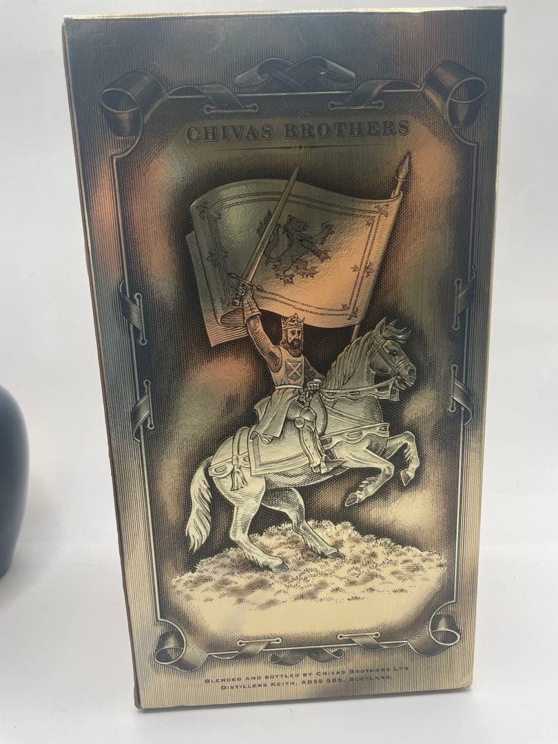 デ*ン様 M68 CHIVAS ロイヤルサルート21年 青陶器 箱袋 ANA 未