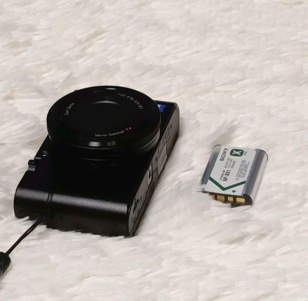 【人気モデル】Sony Cyber-shot DSC-RX100 高性能