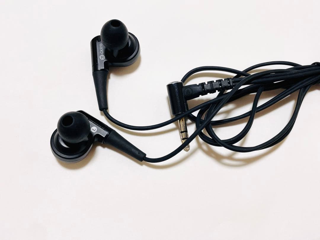 有線イヤホンaudio-technica ATH-CKR10