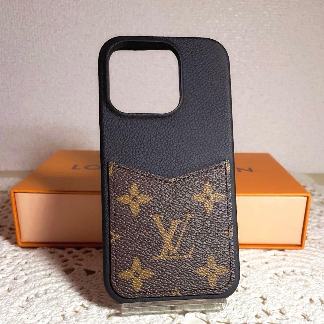 未使用級　Louis Vuitton モノグラム バンパー　iPhone15プロ