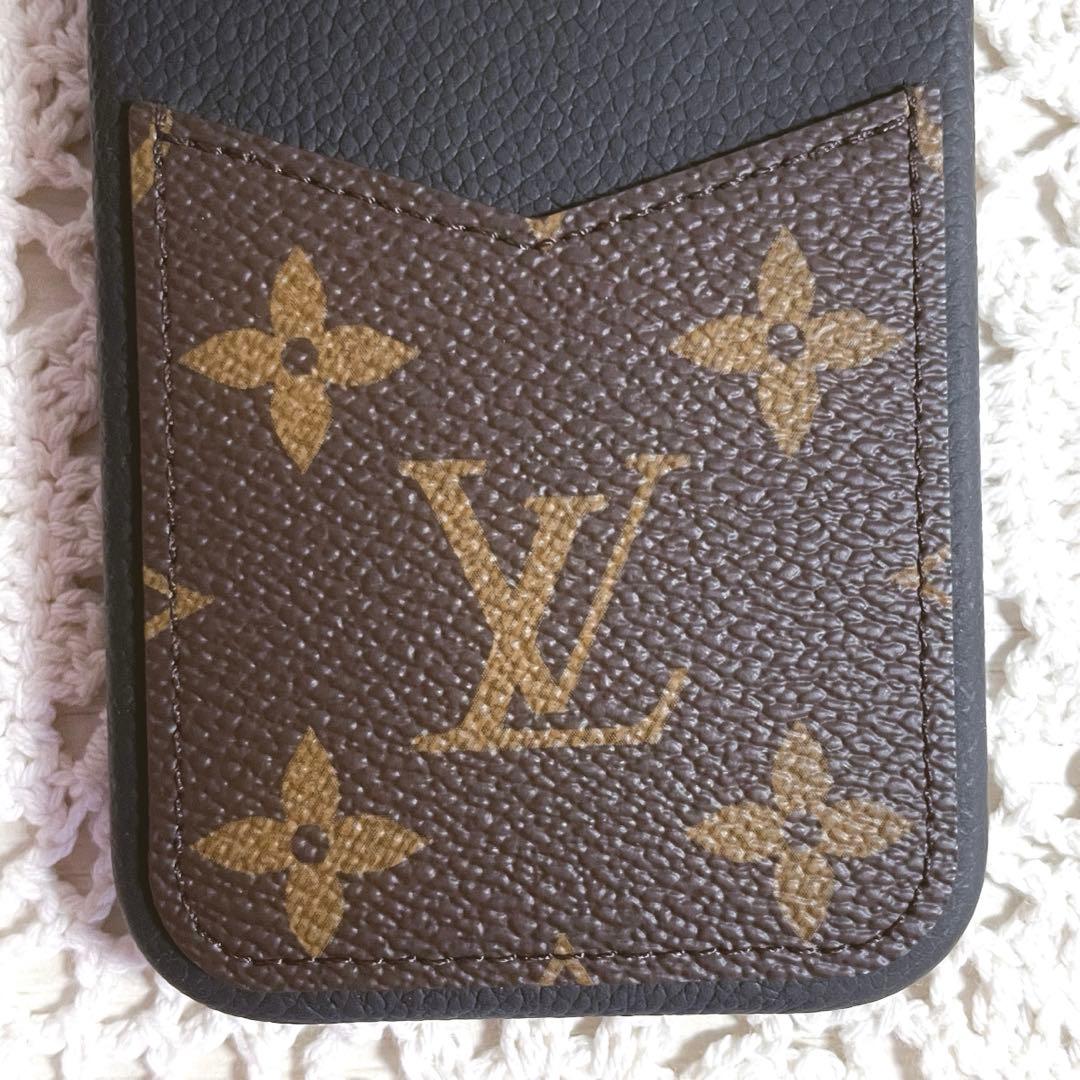 未使用級　Louis Vuitton モノグラム バンパー　iPhone15プロ