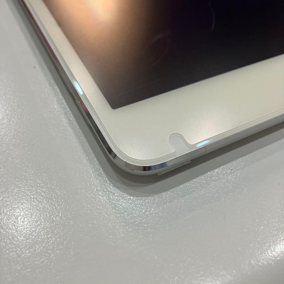 iPad mini 4 Wi-Fi + Cellular シルバー 16GB