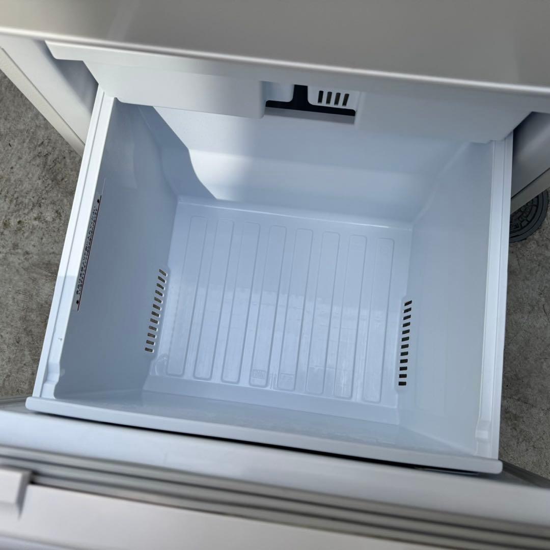 500⭐️送料取付無料★三菱冷蔵庫3ドア右開き　大型　自動製氷　200L〜300L
