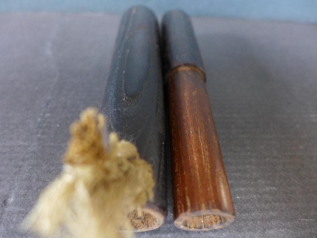 時代物　明治大正期頃　古い木製一刀彫　キセル入れ物　煙管筒　提げ物　喫煙具　骨董
