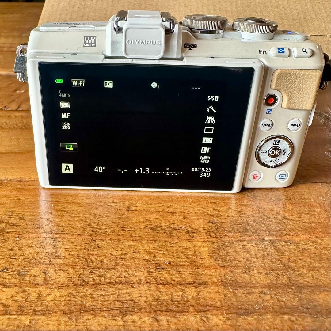 【オリンパス】OLYMPUS PEN E-PL7 ホワイト