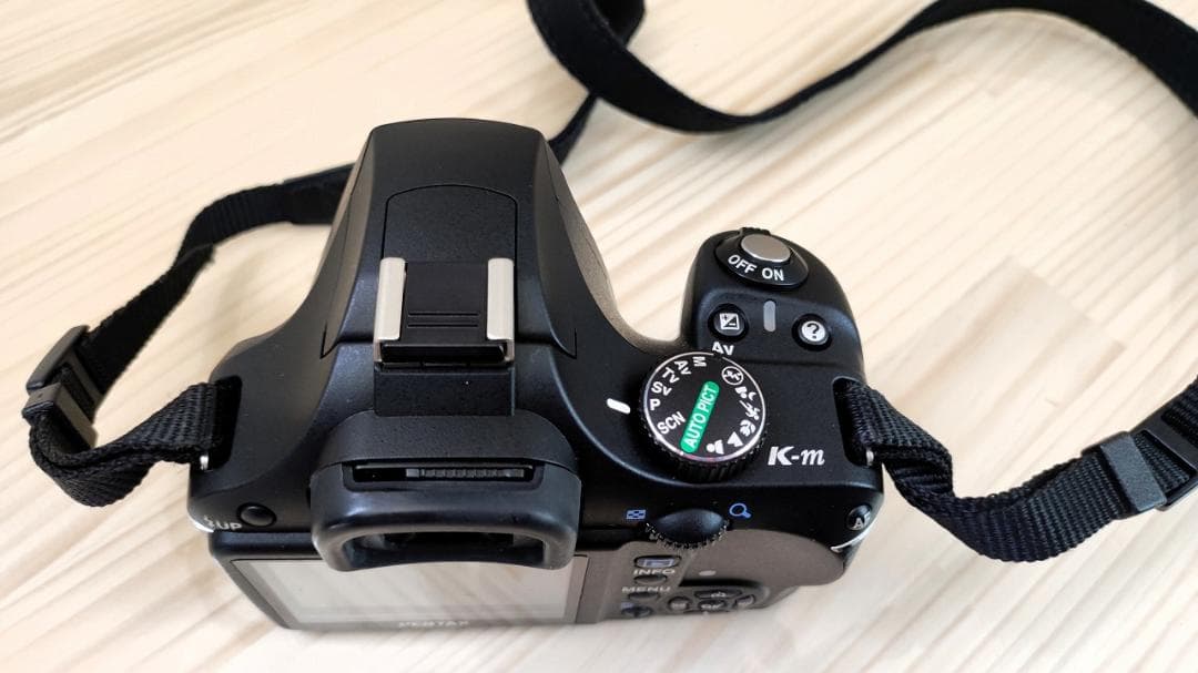 【美品】デジタル 一眼レフ PENTAX K-m ダブルズームキット