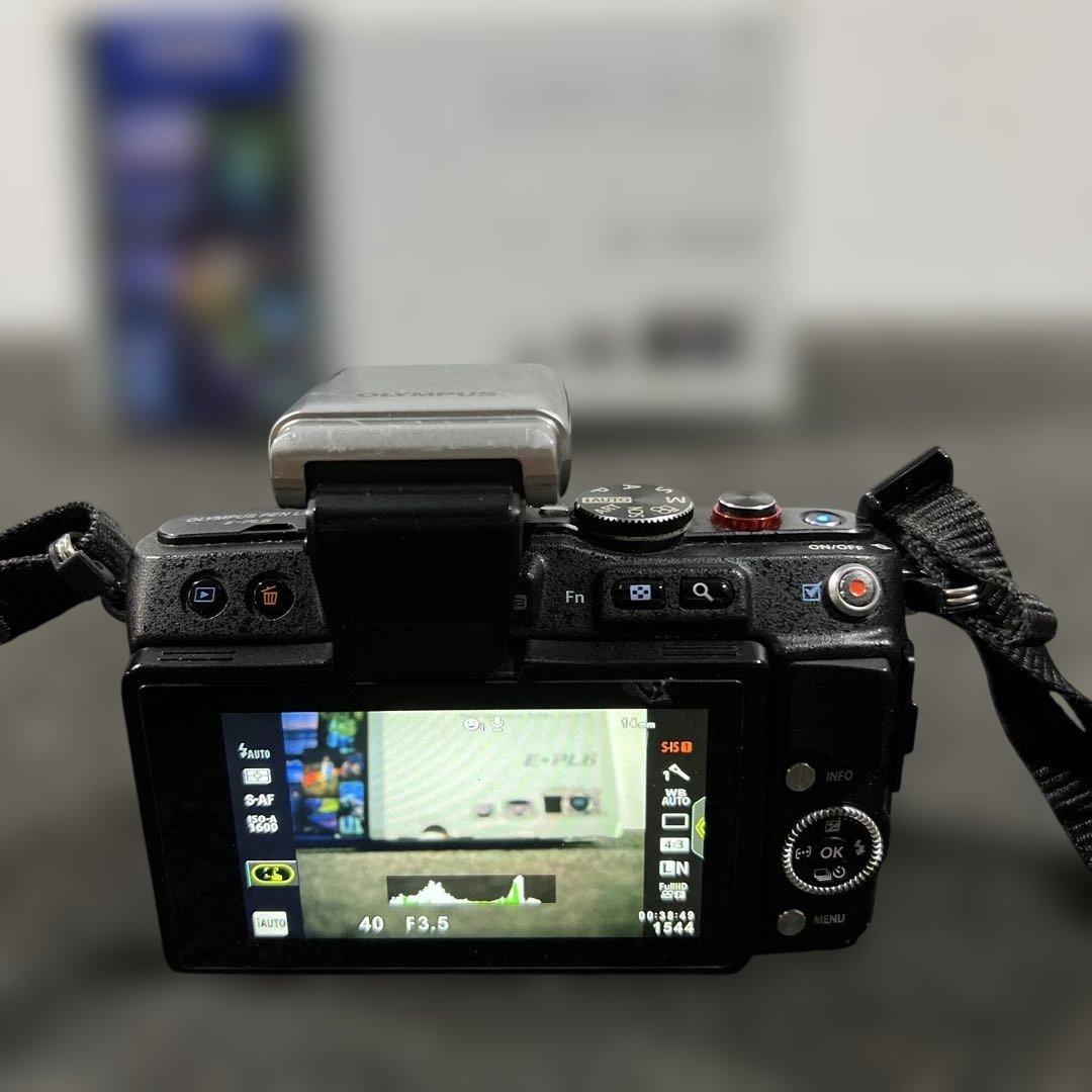 OLYMPUS PEN Lite E-PL6 デジタルカメラ / オリンパス