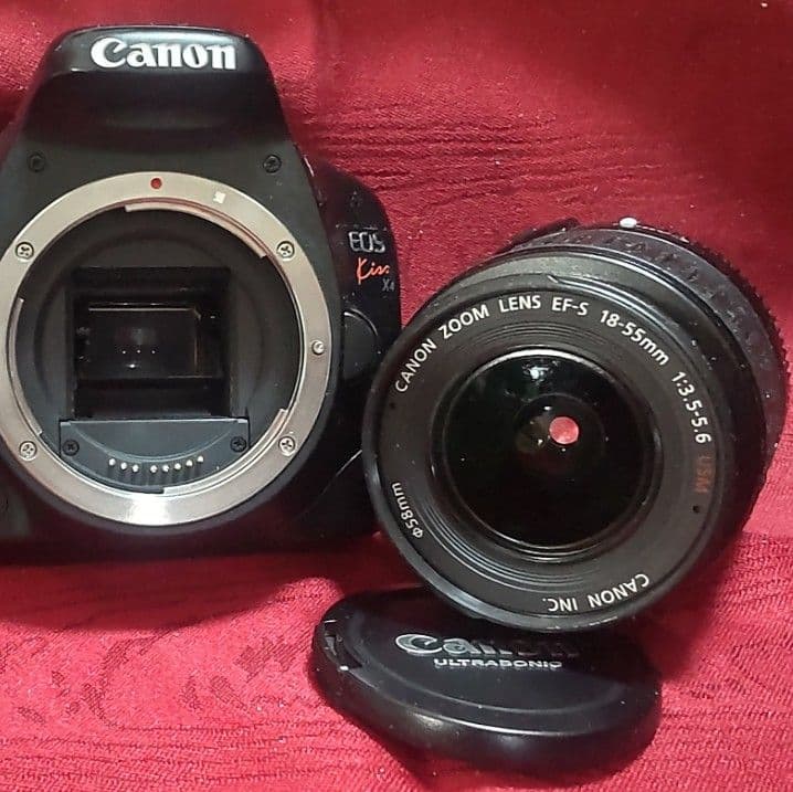 Canon EOS X4 デジタル一眼レフカメラ＋標準ズームレンズ＜動作確認済＞