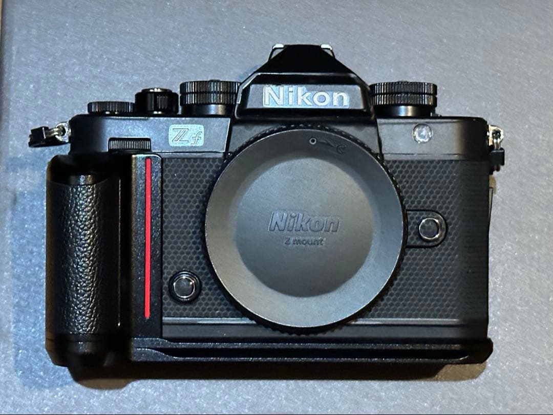 Nikon ニコン Zf ボディ　エクステンショングリップ2コ付