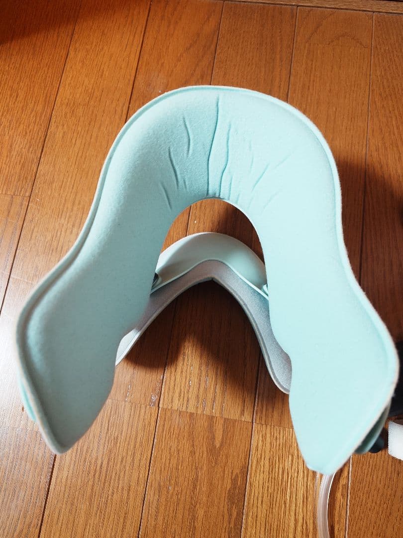 l*a様 週末値下げ TECHLOVE　ネックストレッチャー　首矯正　牽引