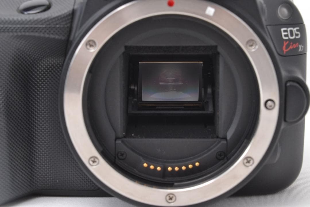 ■ 美品 ■ キャノン　Canon Kiss X7 ダブルズームキット