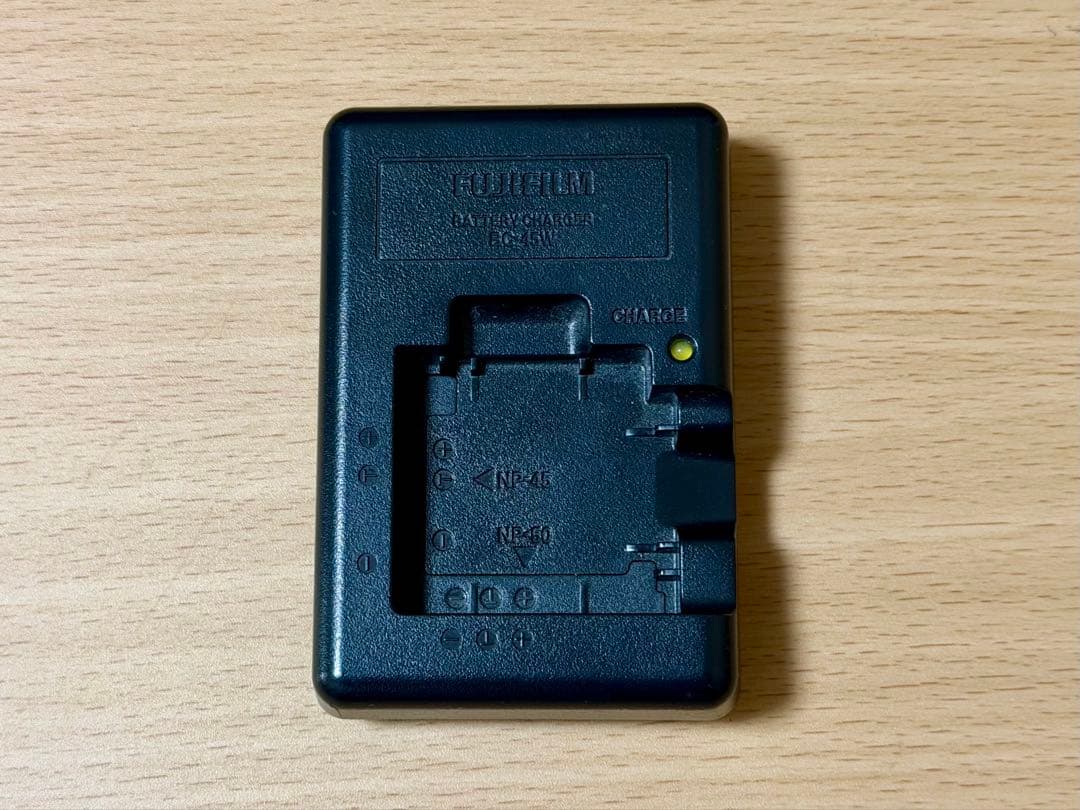 Finepix Z800EXR CCDオールドコンデジ　動作確認済