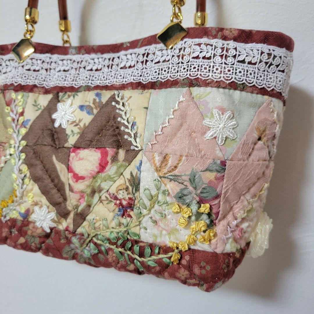 ビクトリアンな感じのバック　パッチワーク　刺繍バック