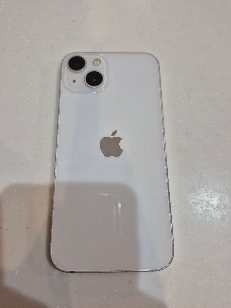 iPhone13本体 ホワイト