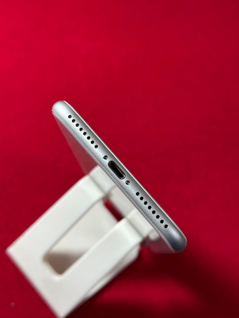 【1310】iPhone 8plusシルバー 64GB simフリー