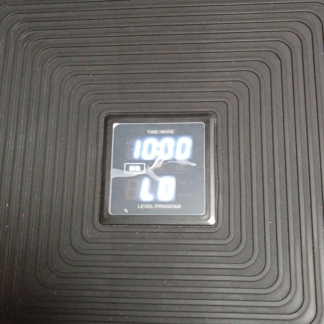 ダブルワンダーウェーブプレミアム。ダイエットマシン。体重計