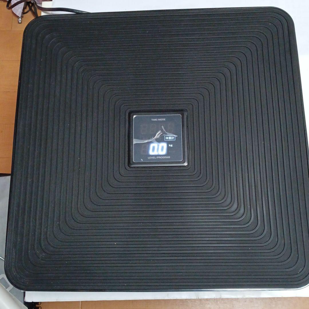 ダブルワンダーウェーブプレミアム。ダイエットマシン。体重計