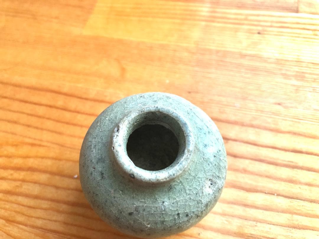 【タイ・骨董・出土品】宋胡録（スンコロク）青磁釉 小壺（1301年~1600年）