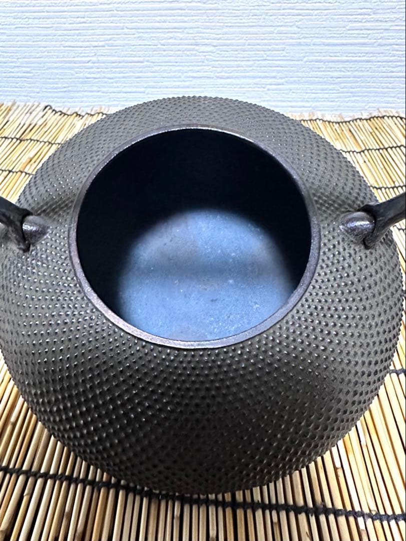 未使用品、付属品付　南部金狐堂　１５型算玉形　南部鉄瓶　南部鉄器　鉄瓶