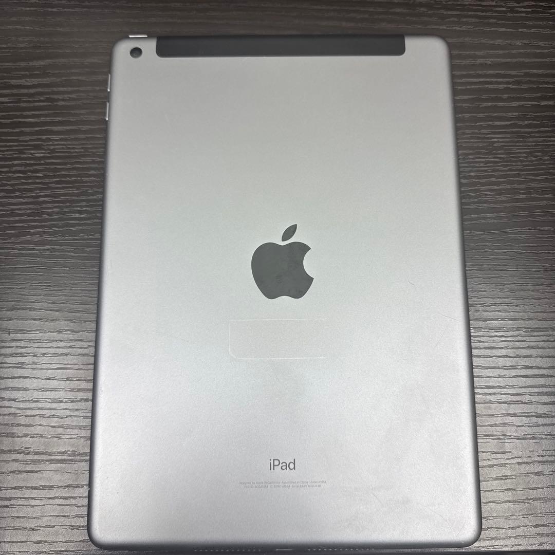 iPad6世代　32GB SIMフリー　本体