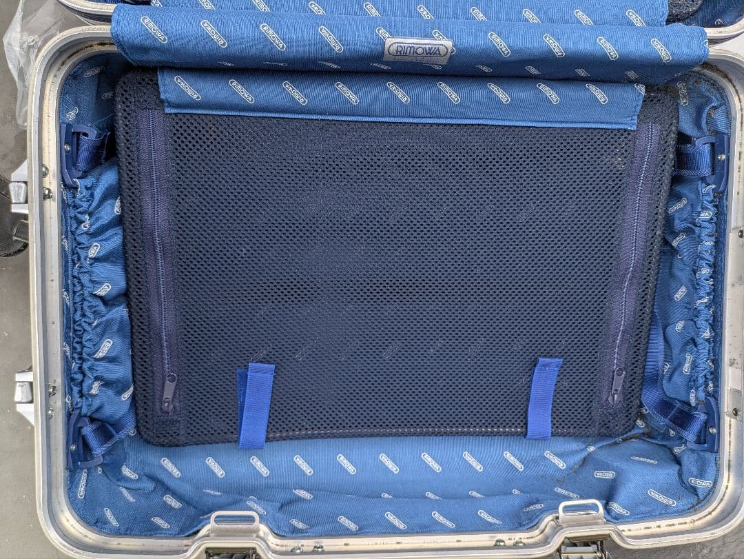 RIMOWA リモワ　シルバーインテグラル　32L