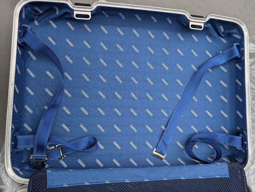 RIMOWA リモワ　シルバーインテグラル　32L