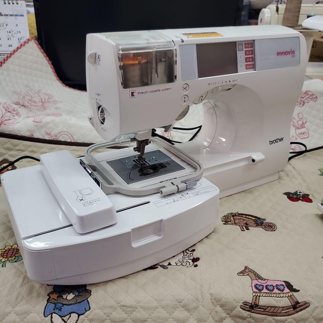 BROTHER刺繍機つきミシンです。
